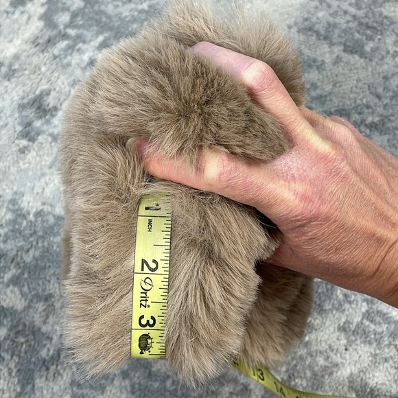 New Jeffrey Campbell Fluff MF Faux Fur Block Heel Mules Furry Beige Sz 5.5 - Picture 11 of 12